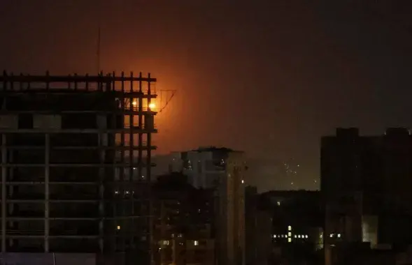 Последствия ночной атаки на Киев / Reuters
