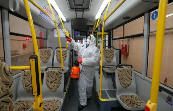 На утро 7 марта коронавирусом заразились уже более 102 тысяч человек / Reuters