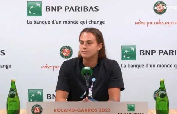 Aryna Sabalenka during the press conference at Roland Garros / twitter.com/josemorgado
