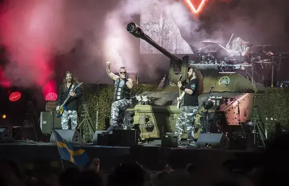 Группа Sabaton на Hellfest 2017.