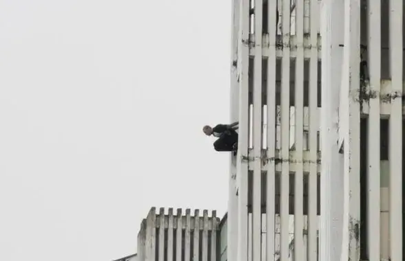 Солигорец прыгнул с седьмого этажа / vk.com/tvoy_soligorsk
