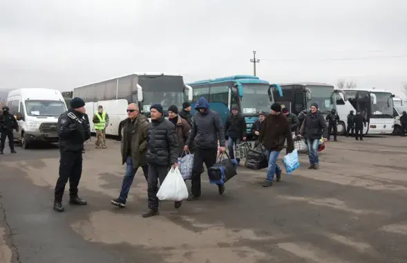 Обмен пленными между Украиной и Россией / Reuters