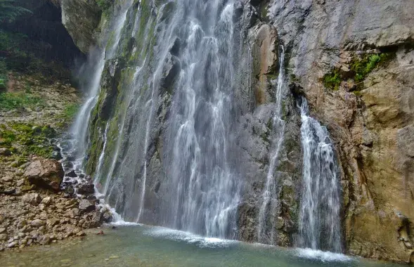 Гегский водопад / Википедия
