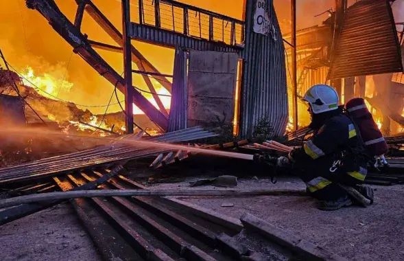 Пажар у Львове пасля расійскай атакі