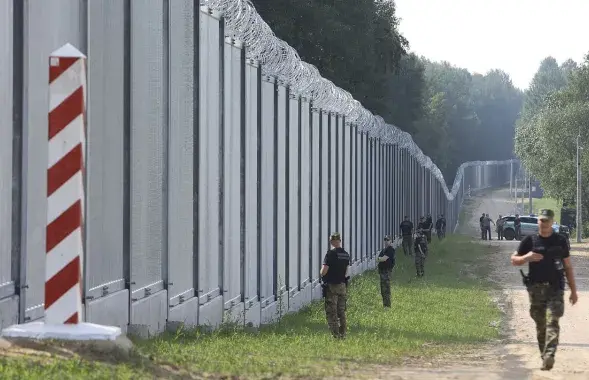 Забор на белорусско-польской границе