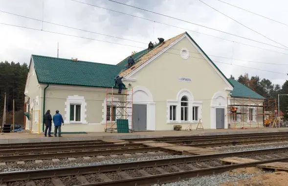 Azyaryshcha station, sample photo
