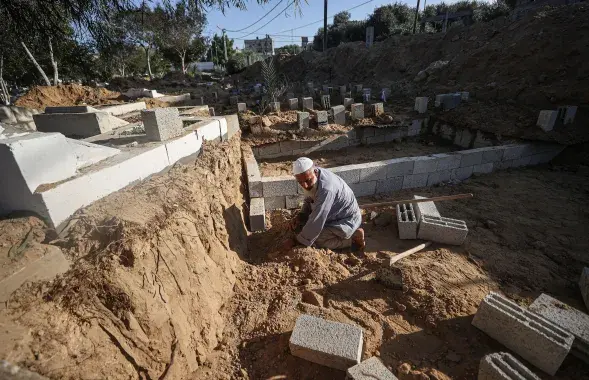 Могилы детей в Газе