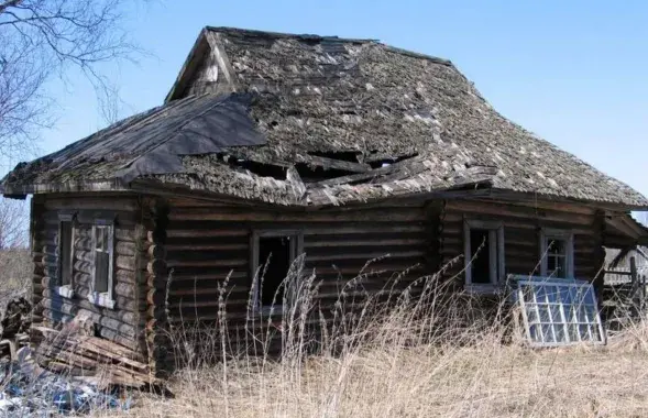 Заброшенные дома в Беларуси с начала года включают в Единый реестр пустующих домов