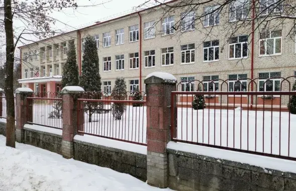 Школа №1 у Бярозаўцы

