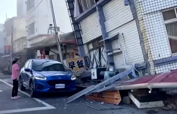 Последствия&nbsp;землетрясения на Тайване
