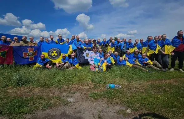 Украинцы, вернувшиеся из российского плена
