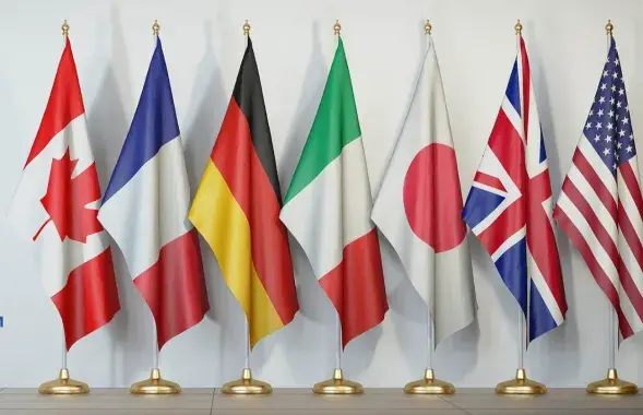 Флаги стран Большой семерки
