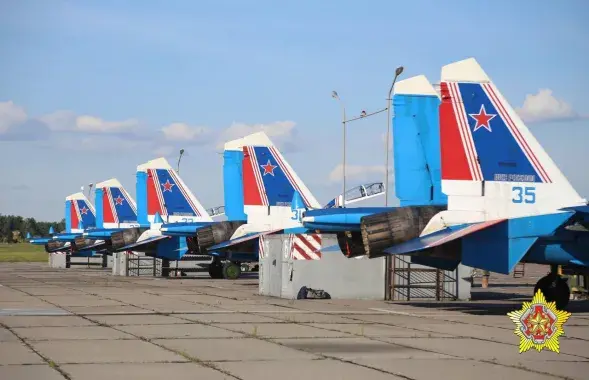 Российские самолёты в Барановичах
