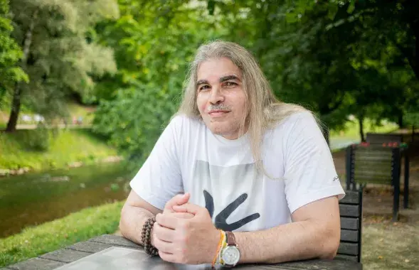 Роберто Касануэва
