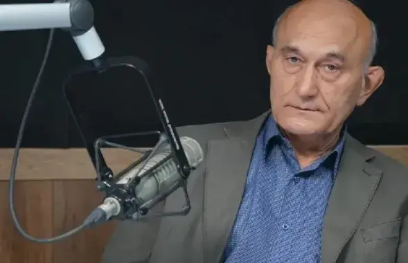 Зянон Пазняк
