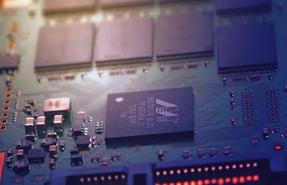 Микросхема, иллюстративное фото
