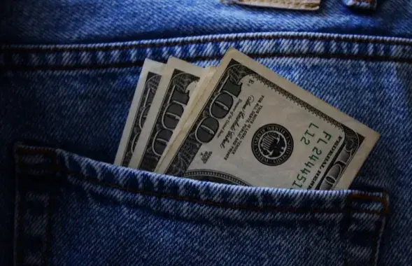 Валюта, иллюстративное фото
