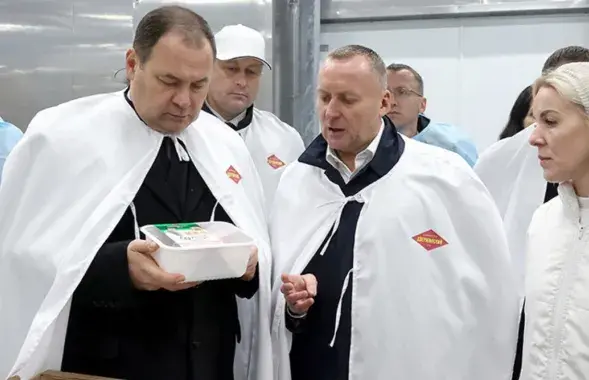 Роман Головченко на работе
