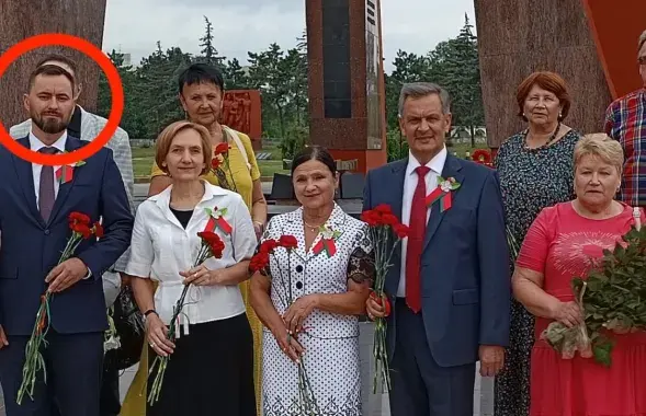 Уладзімір Зубкоў крайні злева
