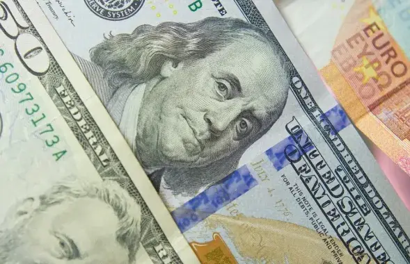 Деньги, иллюстративное фото
