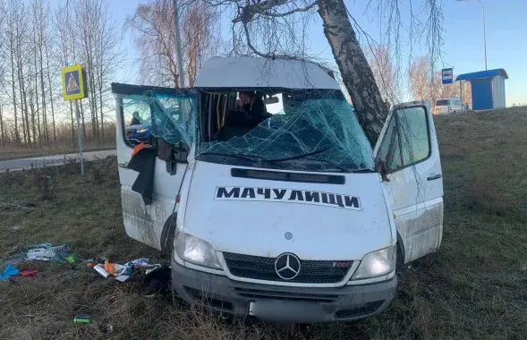 На месцы аварыі з маршруткай

