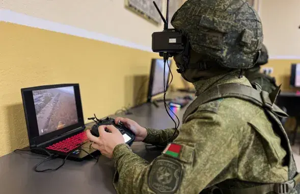 Аператар на занятках
