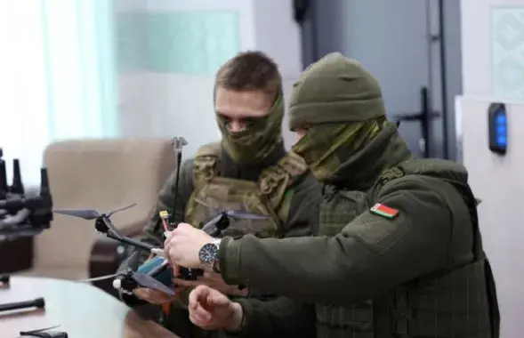 На занятках у Ваеннай акадэміі
