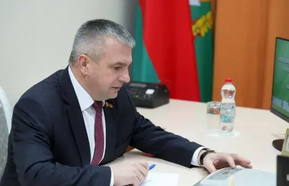 Чтобы разобраться с бывшим силовиком, Иван Крупко пообещал подключить областную милицию
