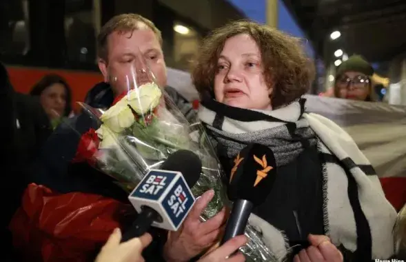 Полина Шарендо-Панасюк во время приезда в Вильнюс после освобождения из белорусской тюрьмы
