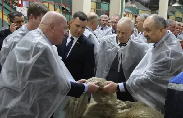 Совещание в Корме
