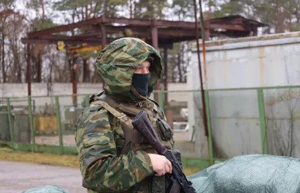 Удзельнікаў тэрабароны вучаць працы на КПП, ахове важных аб'ектаў, абароне ад дыверсантаў
