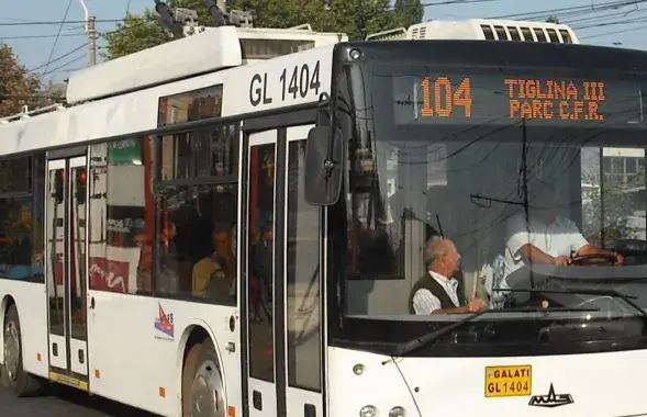 Троллейбус МАЗ