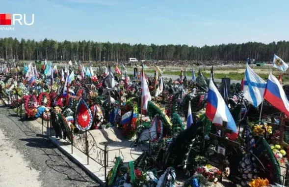 Кладбище погибших солдат в Тюмени / 72.ru
