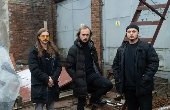 Гурт Molchat Doma
