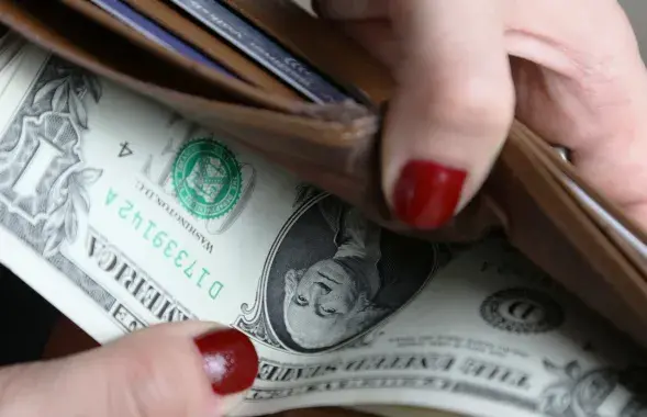 Деньги, иллюстративное фото
