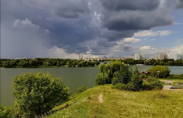 Лето, иллюстративное фото
