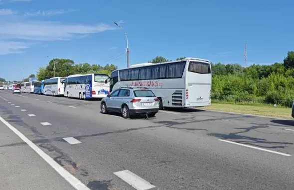 Очередь на границе с Польшей стала меньше
