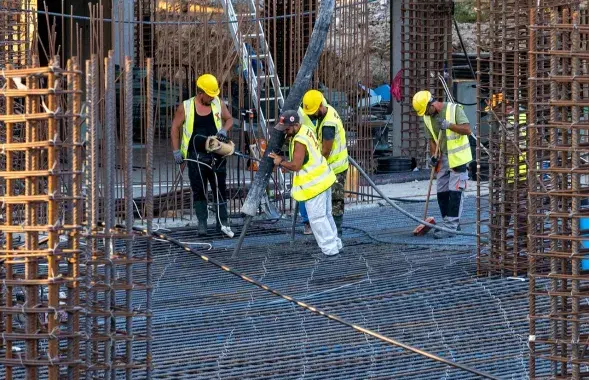 Польша наложила санкции на "дочку" Белорусской цементной компании
