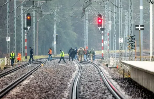 Станция Мика
