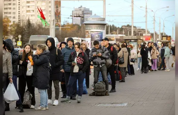 И билеты будут продавать через интернет
