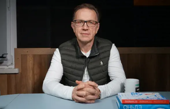 Аляксей Дзікавіцкі
