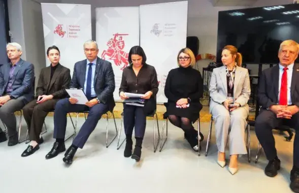 Брифинг Объединенного переходного кабинета в Варшаве
