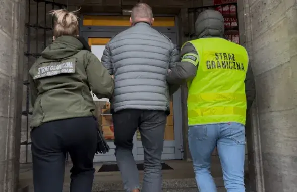 В Польше прошли задержания за ввоз белорусской фанеры
