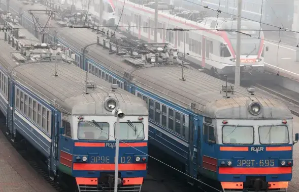 Белорусская железная дорога приносит извинения пассажирам за временные неудобства

