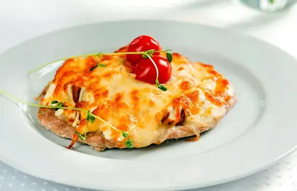 Дзеці не ядуць у школьных сталовых. У адходы ідуць велізарныя аб’ёмы ежы
