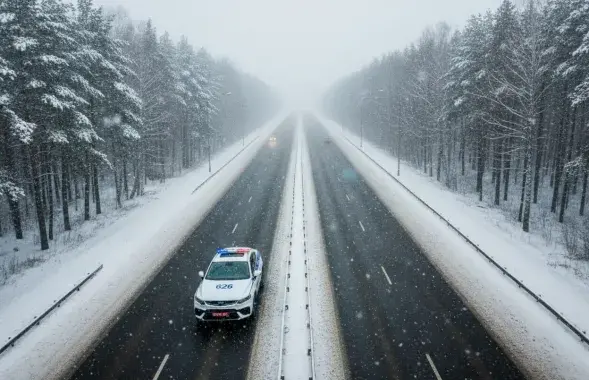 Зима, иллюстративное фото
