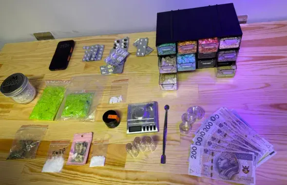 Наркотыкі, знойдзеныя падчас ператрусу
