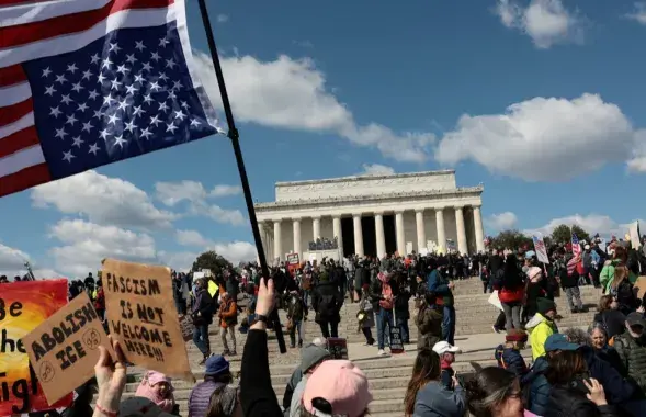 Третий раунд митингов "Без королей"
