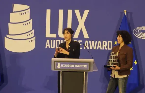 Іспанская рэжысёрка Ева Лібертад падчас ўзнагароджання прэміі Lux Award
