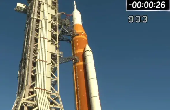 Старт миссии "Артемида II"
